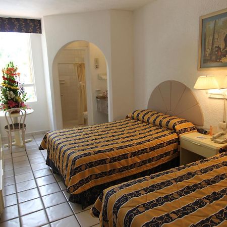 Hotel Plaza Caribe Cancun Bagian luar foto