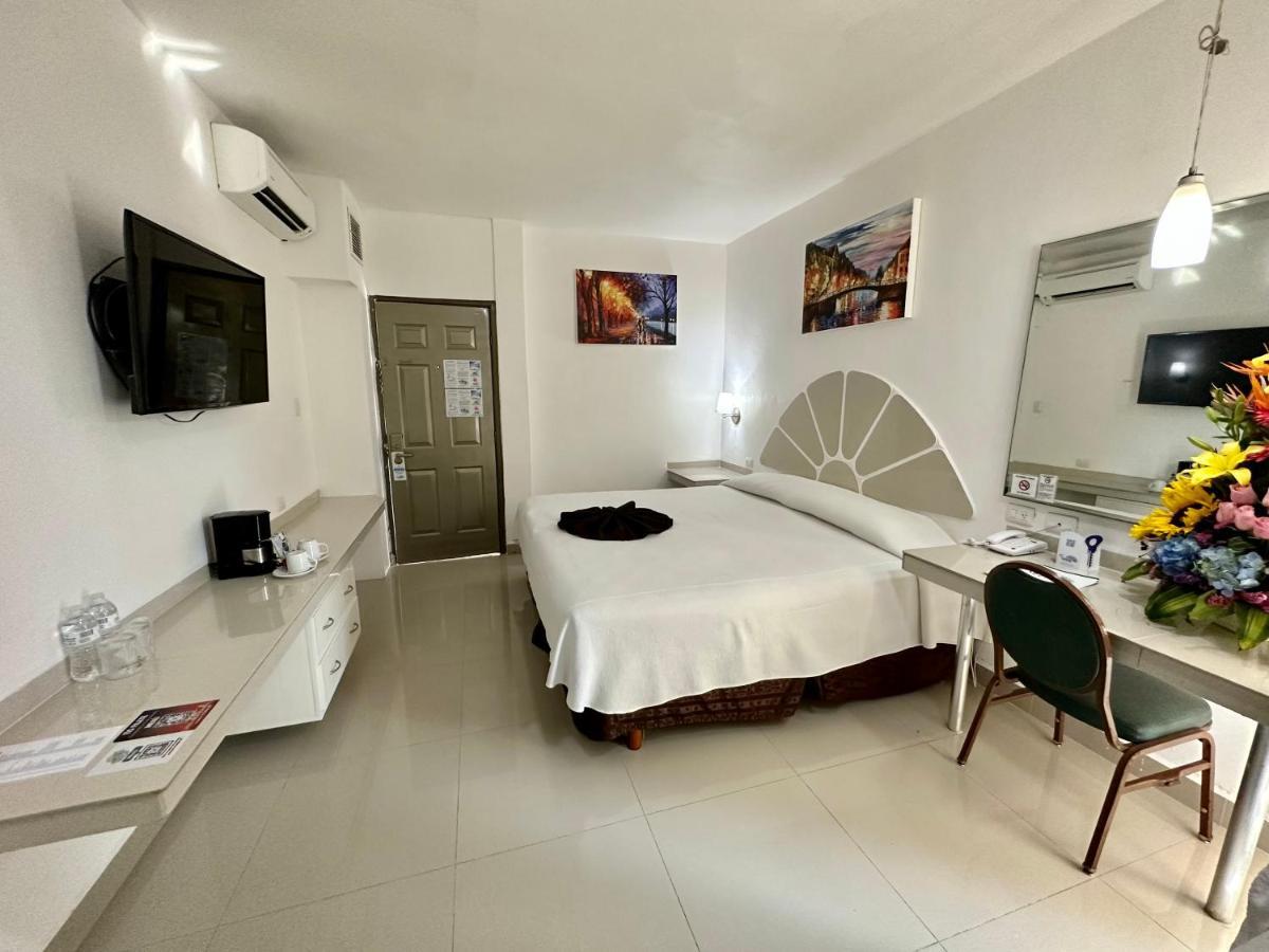 Hotel Plaza Caribe Cancun Bagian luar foto
