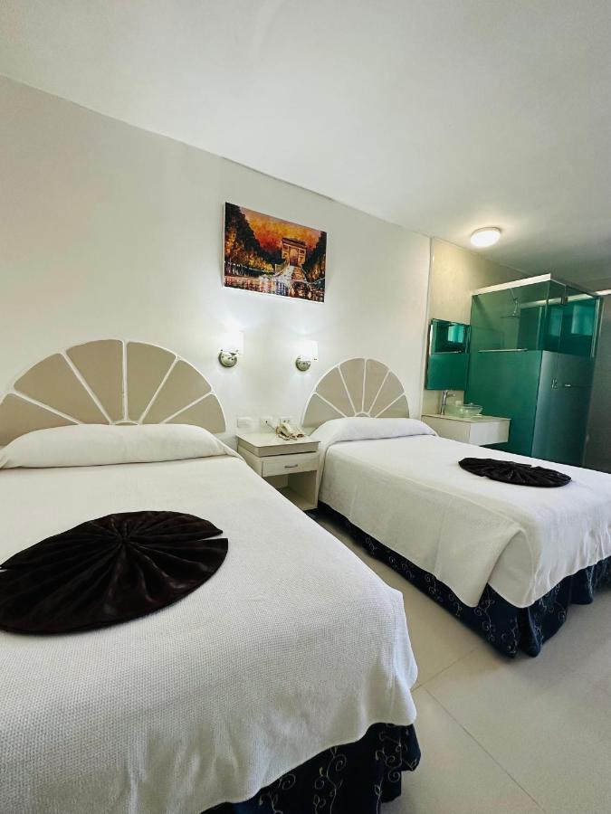 Hotel Plaza Caribe Cancun Bagian luar foto
