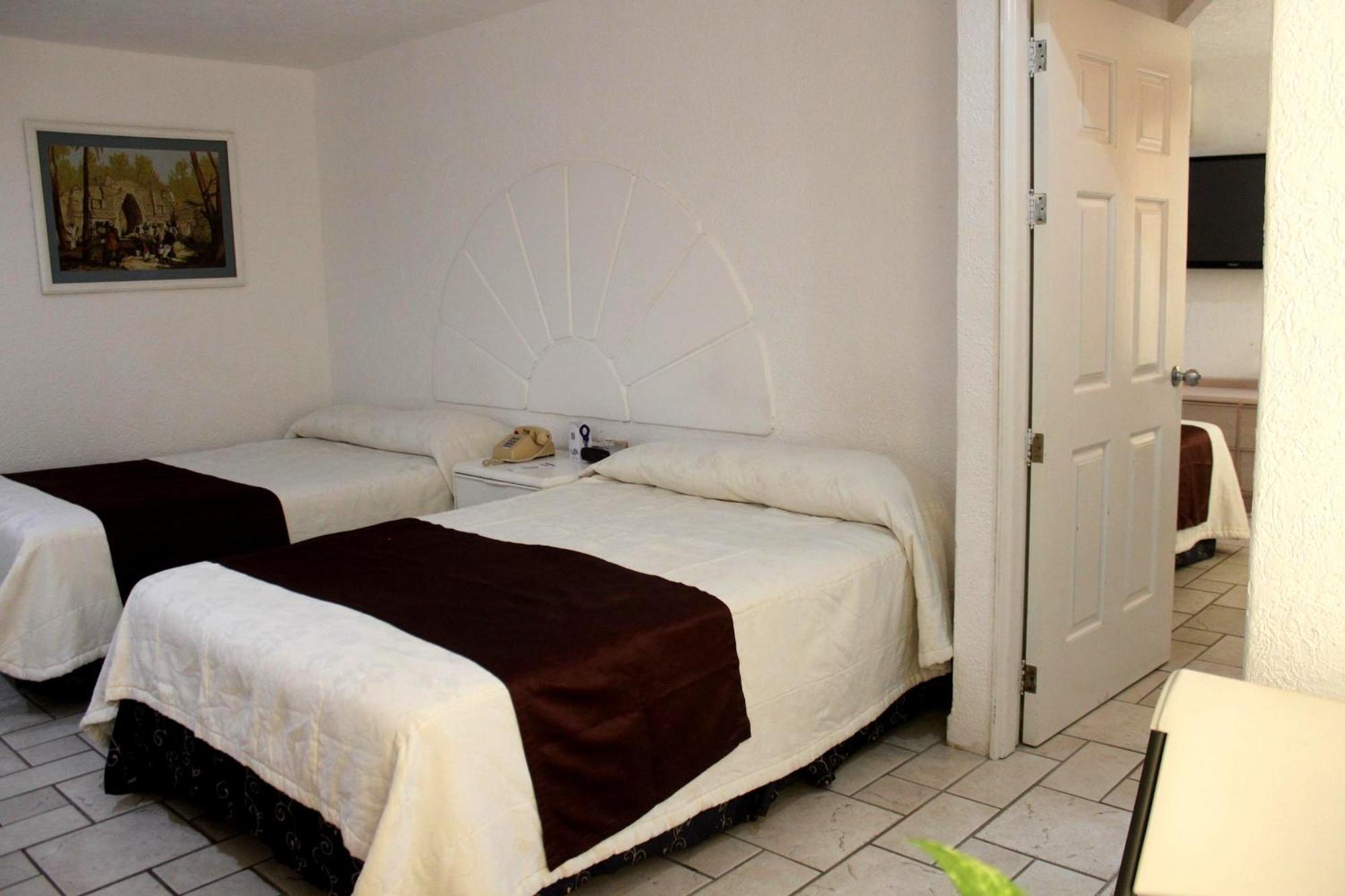 Hotel Plaza Caribe Cancun Bagian luar foto