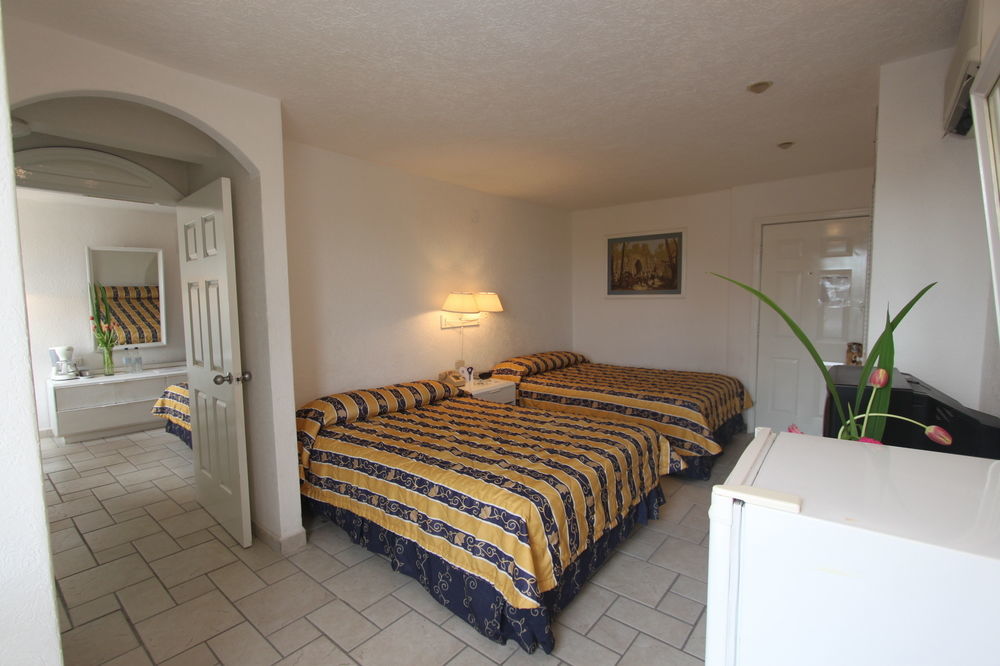 Hotel Plaza Caribe Cancun Bagian luar foto