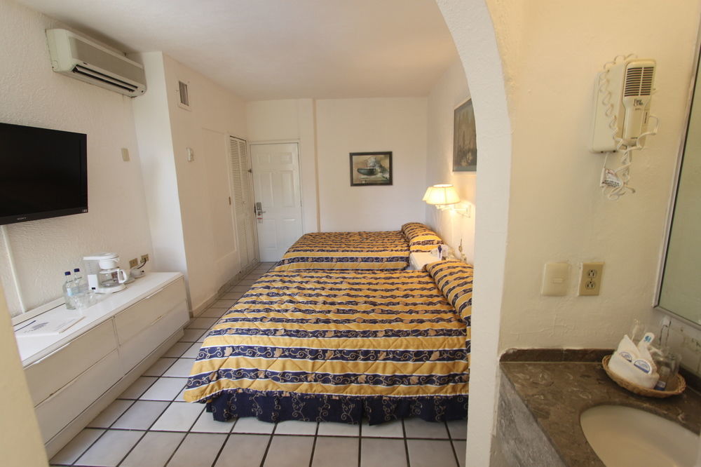 Hotel Plaza Caribe Cancun Bagian luar foto
